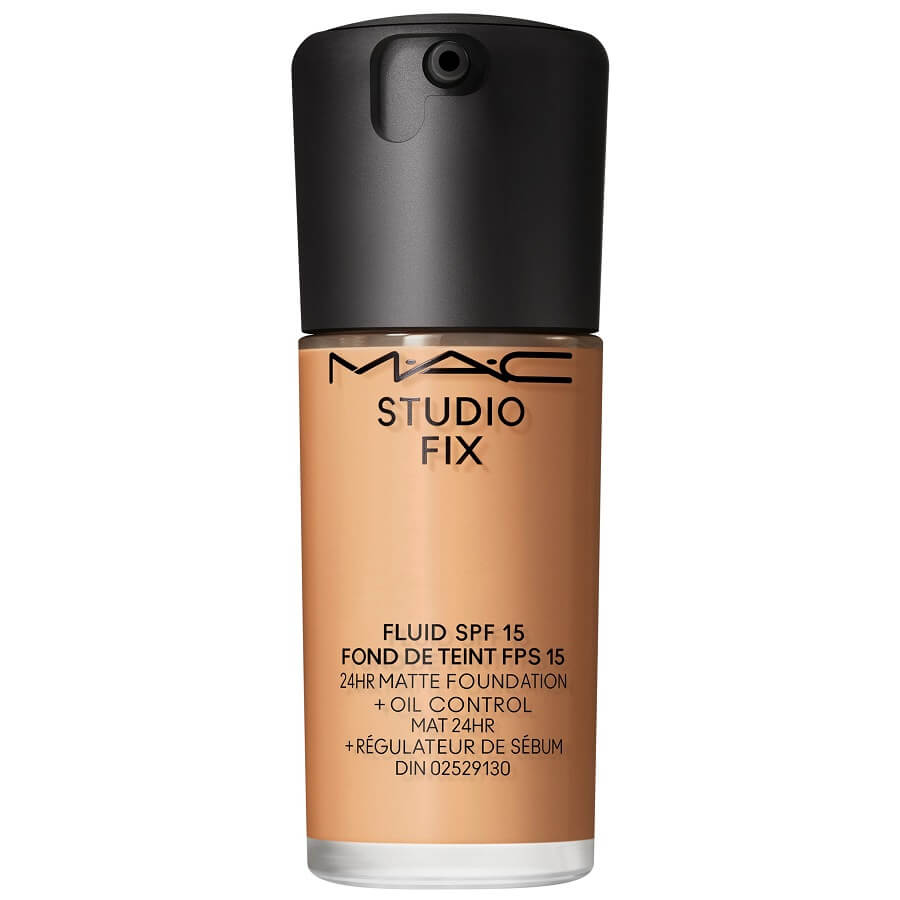 Studio Fix Fluid SPF 15 24HR Matte Foundation