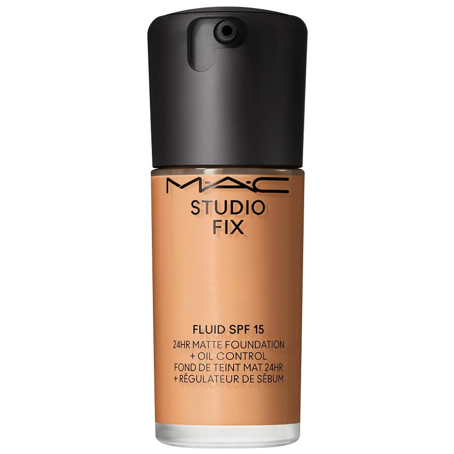 Studio Fix Fluid SPF 15 24HR Matte Foundation