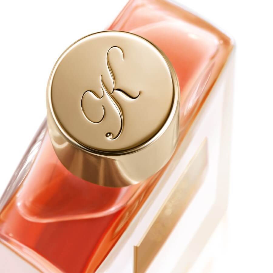Love Don't Be Shy Eau de Parfum