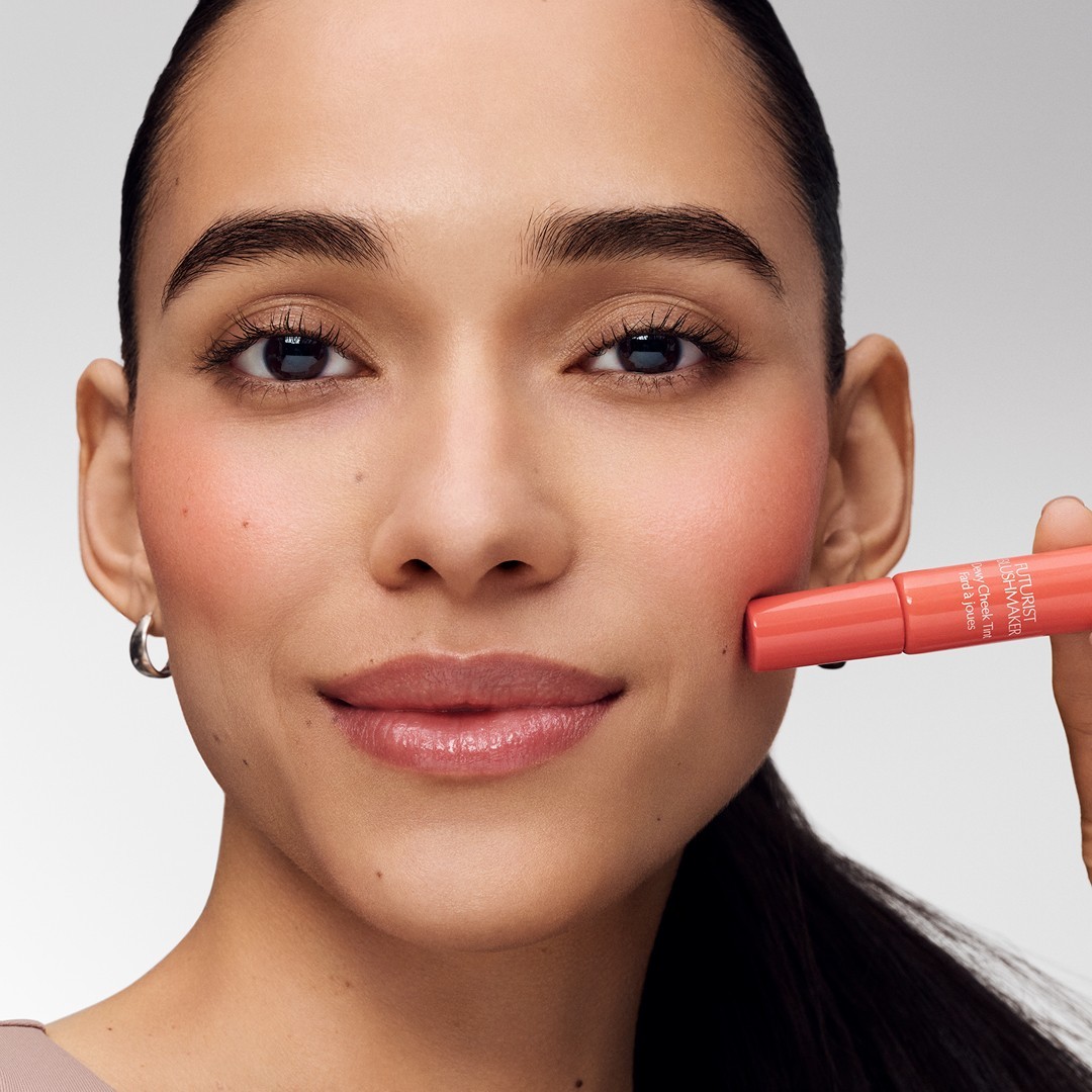 Futurist Blushmaker