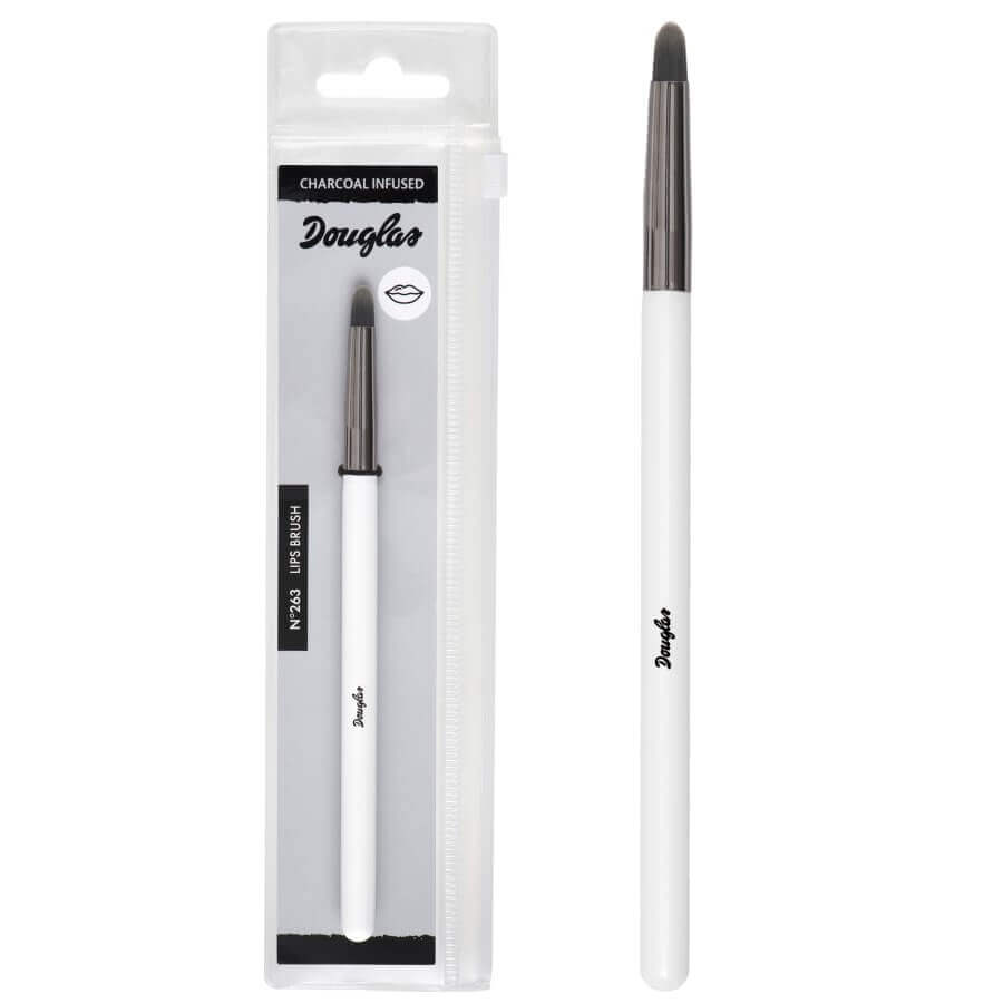 Charcoal Line Contouring Brush