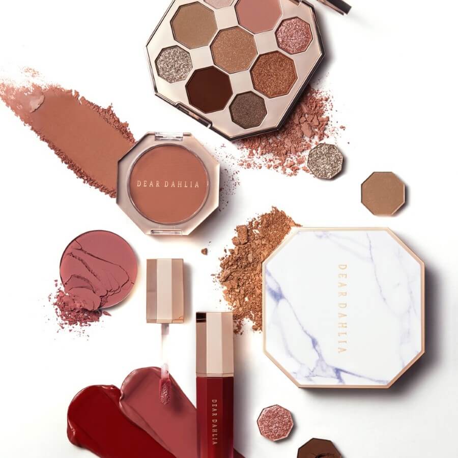 Petal Touch Plumping Lip Velour
