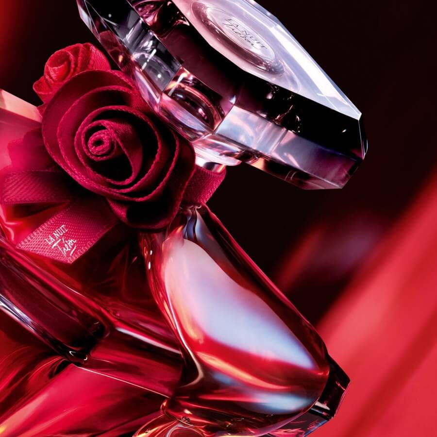 La Nuit Trésor Rouge Drama Eau de Parfum Intense