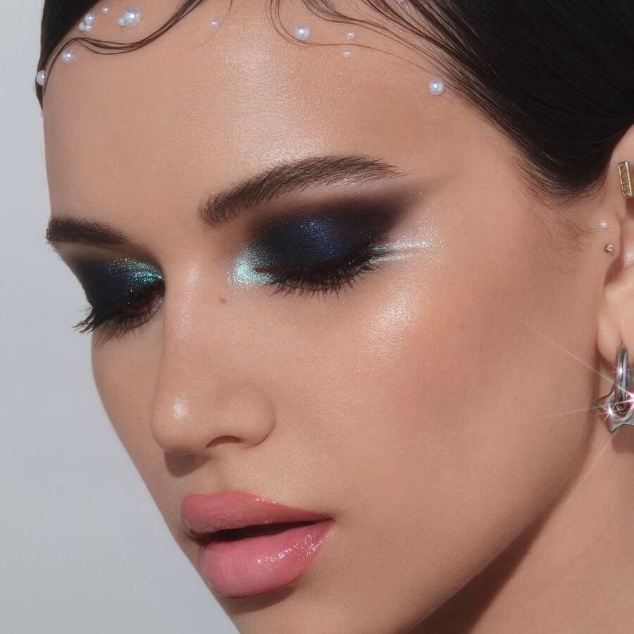 Cosmos Eye Shadow Palette