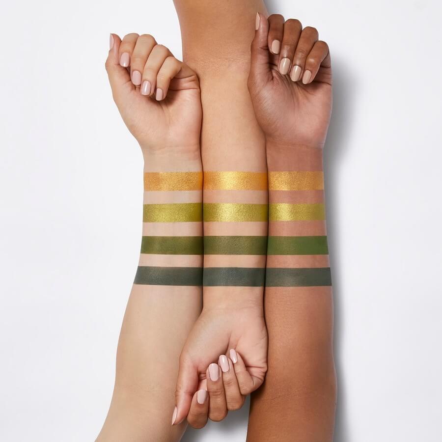 Bite-Size Eyeshadow