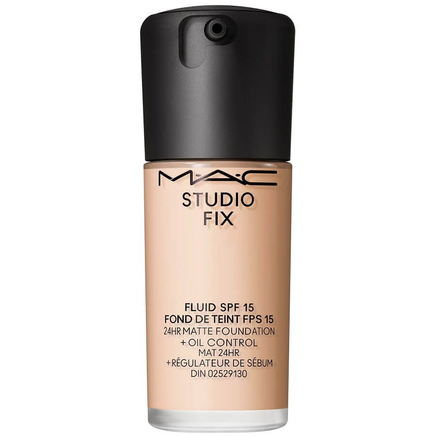 Studio Fix Fluid SPF 15 24HR Matte Foundation