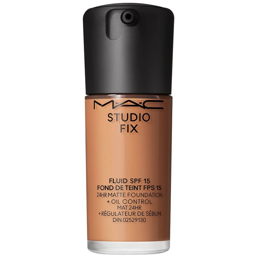 Studio Fix Fluid SPF 15 24HR Matte Foundation
