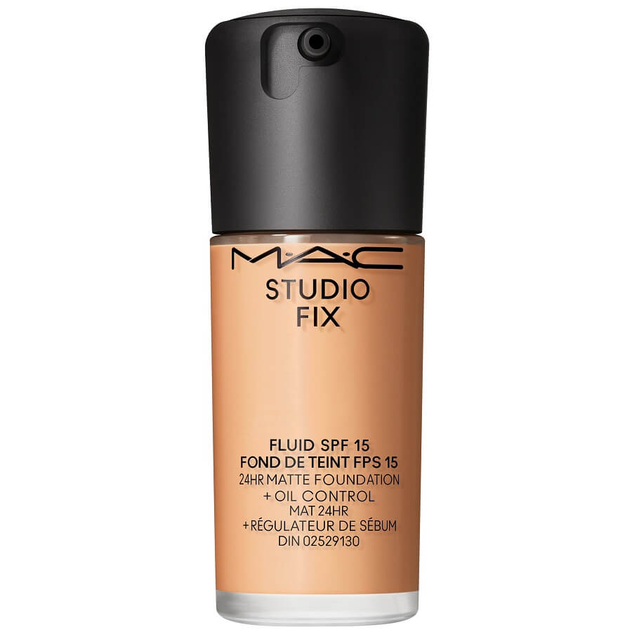 Studio Fix Fluid SPF 15 24HR Matte Foundation