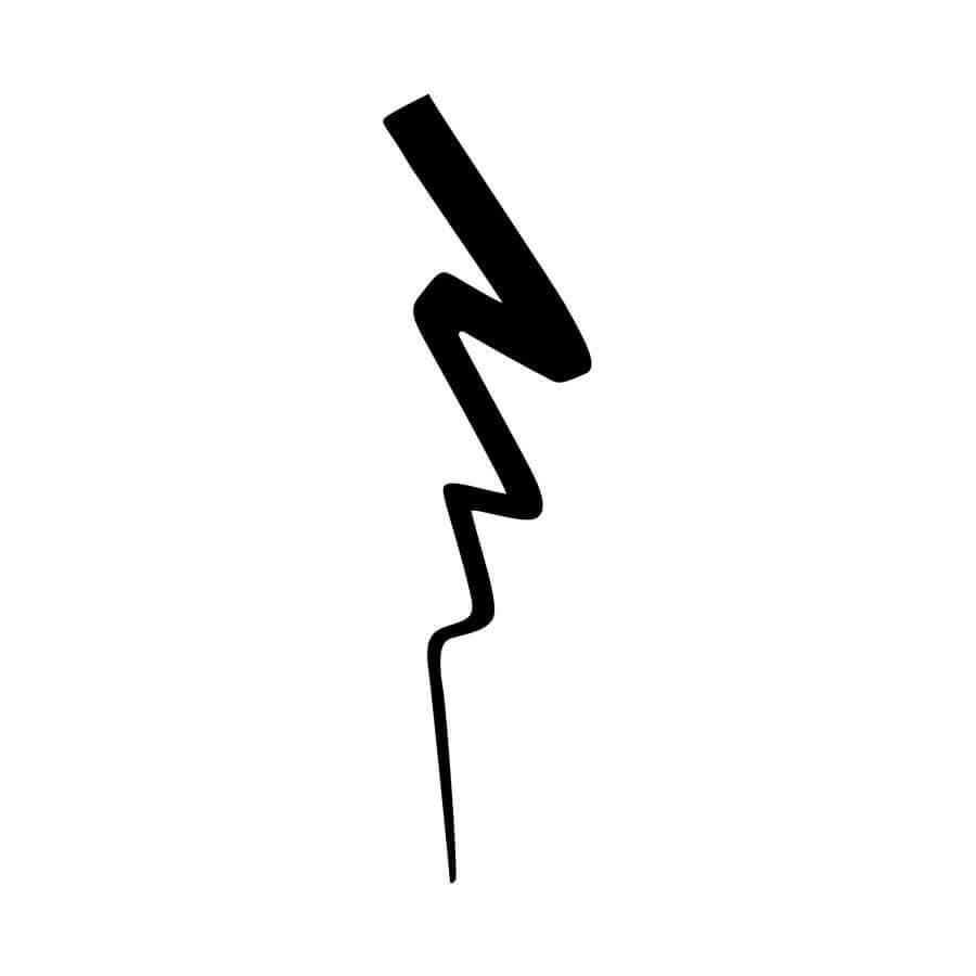 Eyeliner Cat Eyes With Slanted Tip