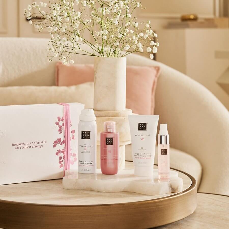 The Ritual of Sakura Small Gift Set