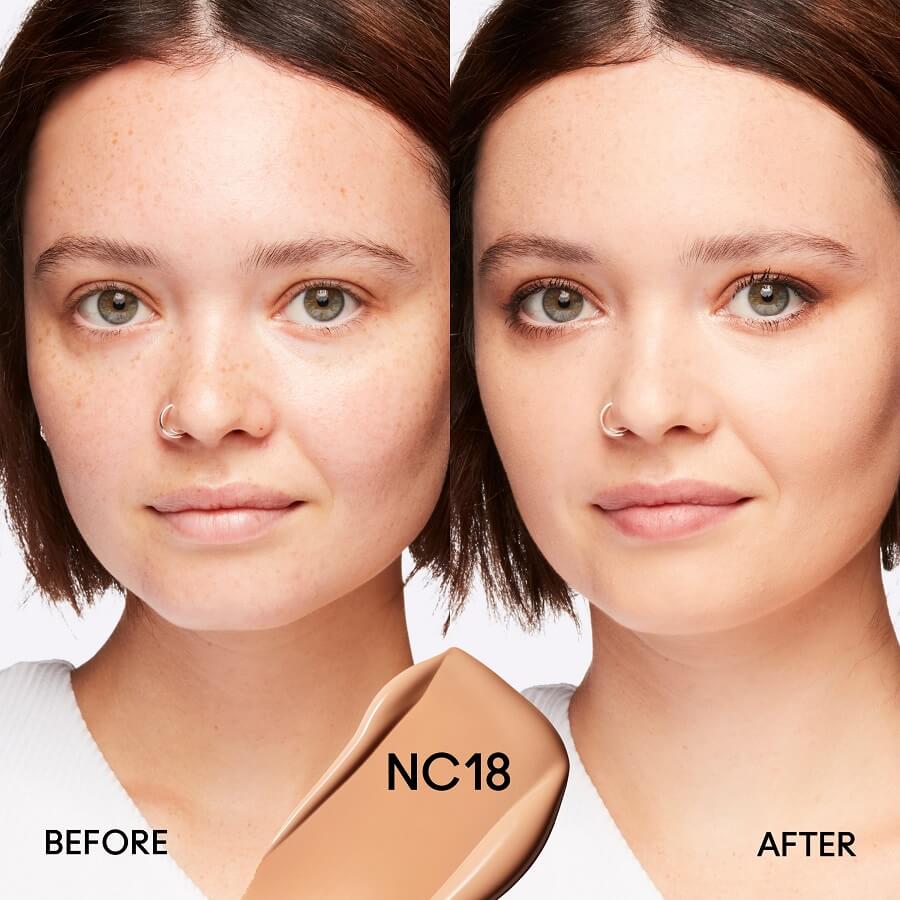 Studio Fix Fluid SPF 15 24HR Matte Foundation