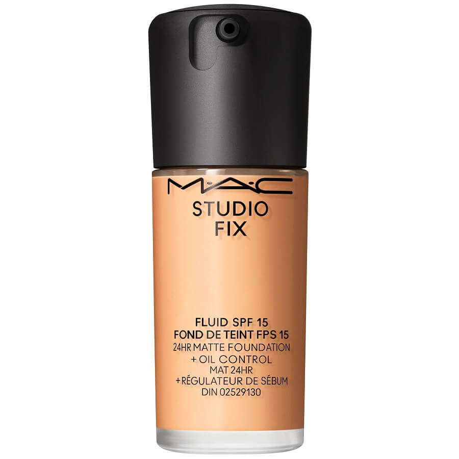 Studio Fix Fluid SPF 15 24HR Matte Foundation
