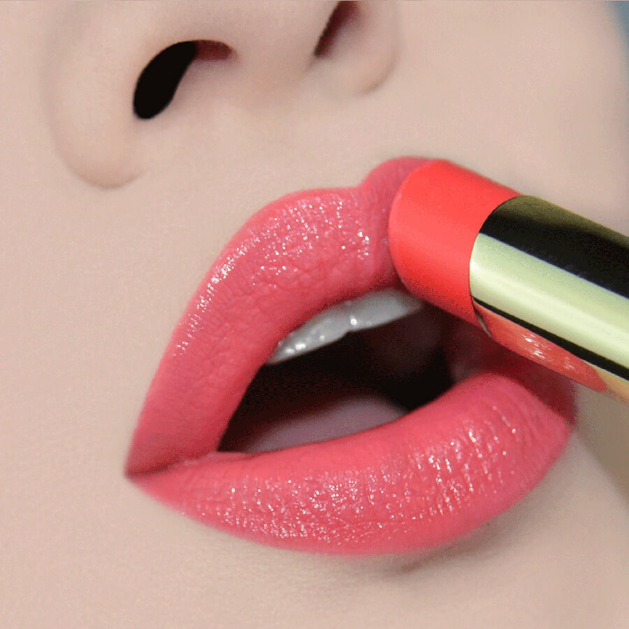 Color Fetish Shine Lipstick