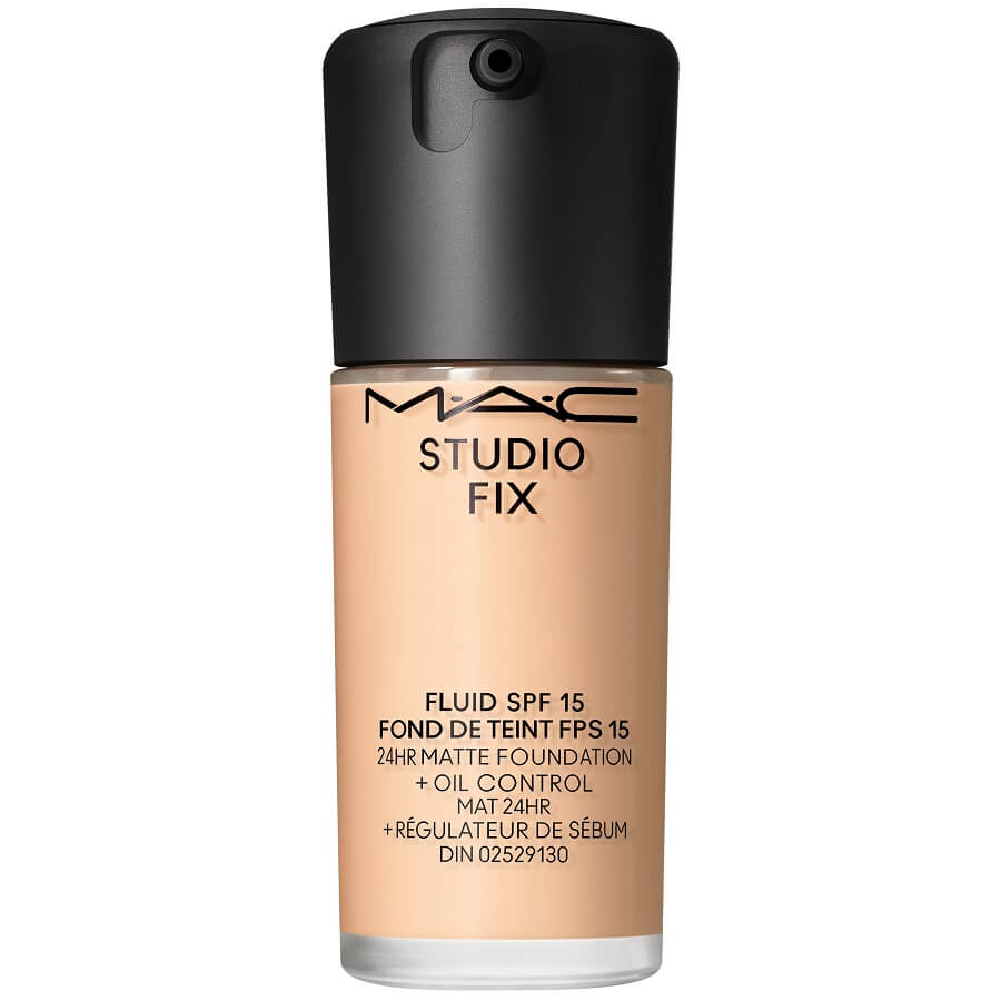 Studio Fix Fluid SPF 15 24HR Matte Foundation