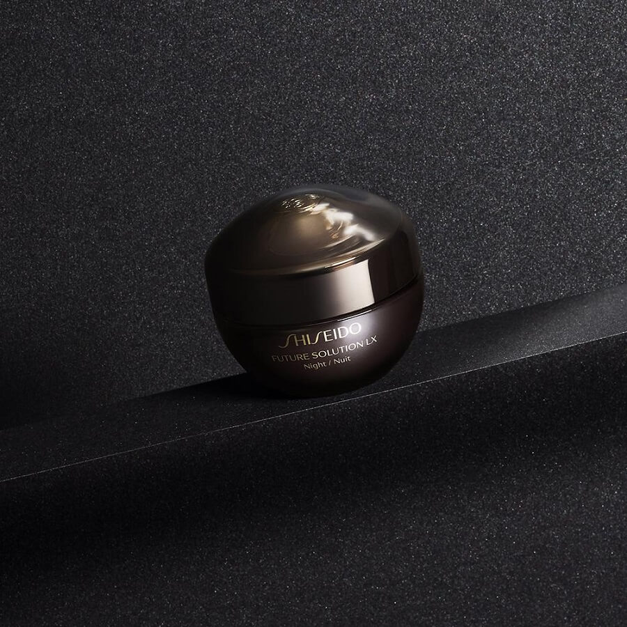 Future Solution LX Total Regenerating Cream