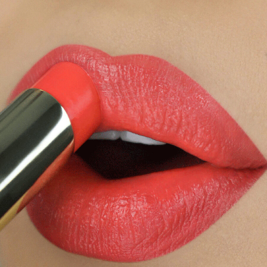 Color Fetish Shine Lipstick